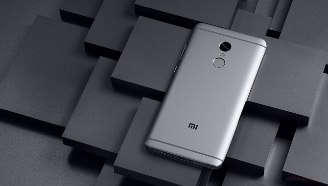 Теперь заказывая на сайте AliExpress, после того как посылка попадает на таможню, и там определяют что в посылке находиться гаджет. И видят что это Xiaomi. Естественно он попадает под право интелектуальной собственности.