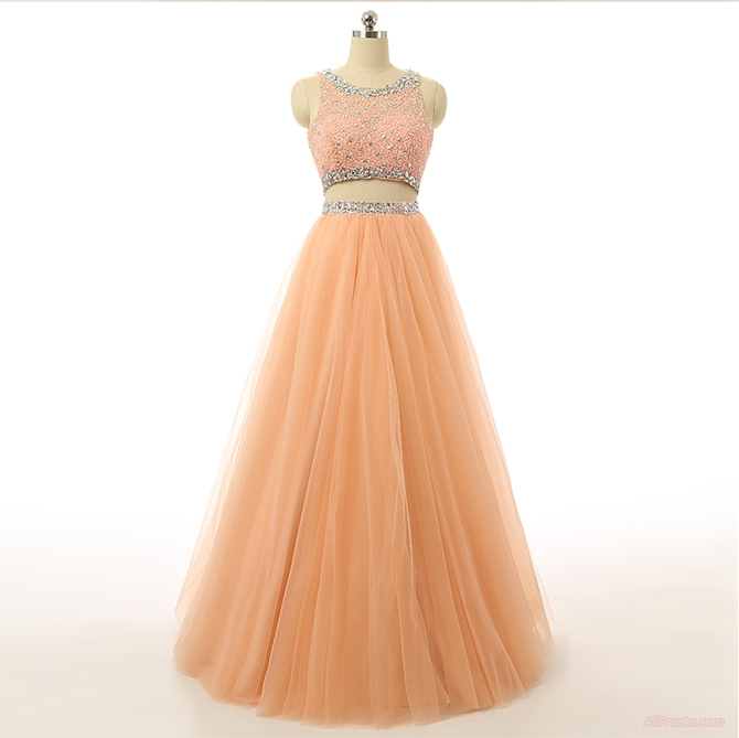 Оранжевое платье для выпускного вечера 2018