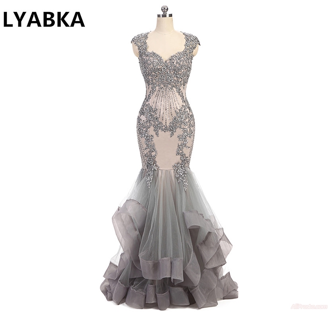 Серое полу-прозрачное платье с бисером, для выпускного вечера и бала