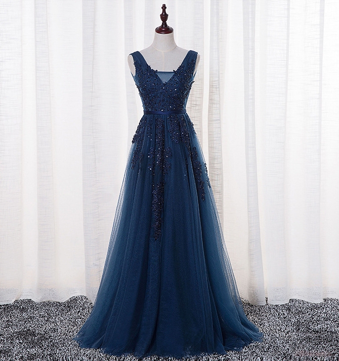 Тёмно-синее платье с бисером - воздушное