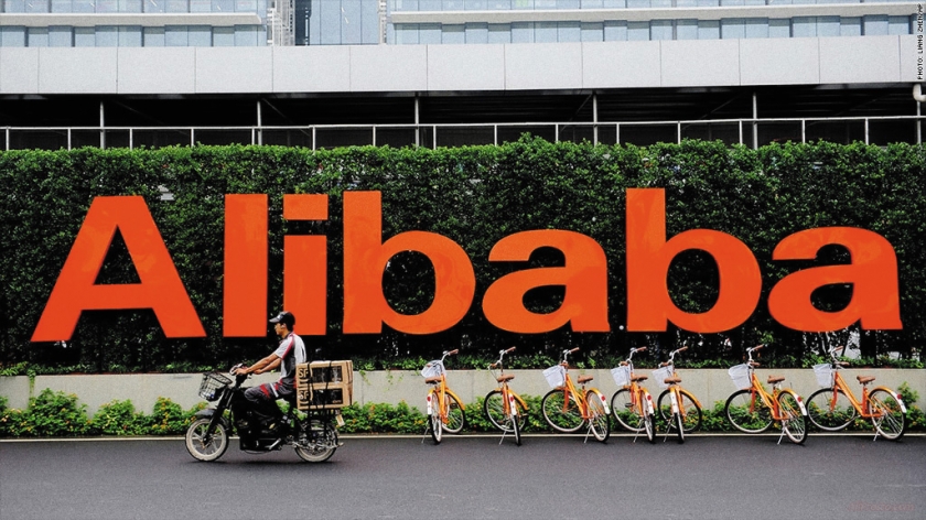 Логотип Алибаба групп Логотип на здании компании Alibaba Group