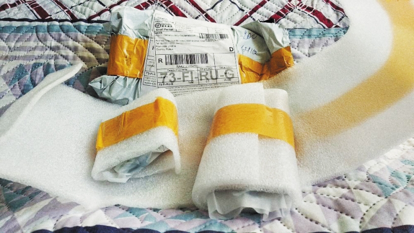 Телефон с алиэкспресс в Крым прилетел хорошо упакован