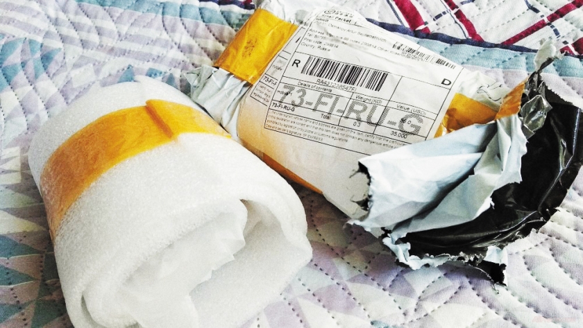 Вскрываем нашу посылку с алиэкспресс в Крым